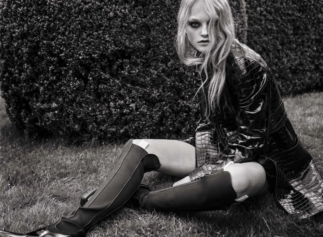Vogue-Italia-June-2017-Jean-Campbell-by-Mikael-Jansson-12.jpg
