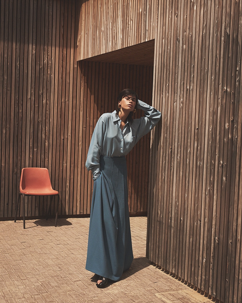 Vogue-Arabia-June-2017-Yana-Bovenistier-by-Ward-Ivan-Rafik-9.jpg
