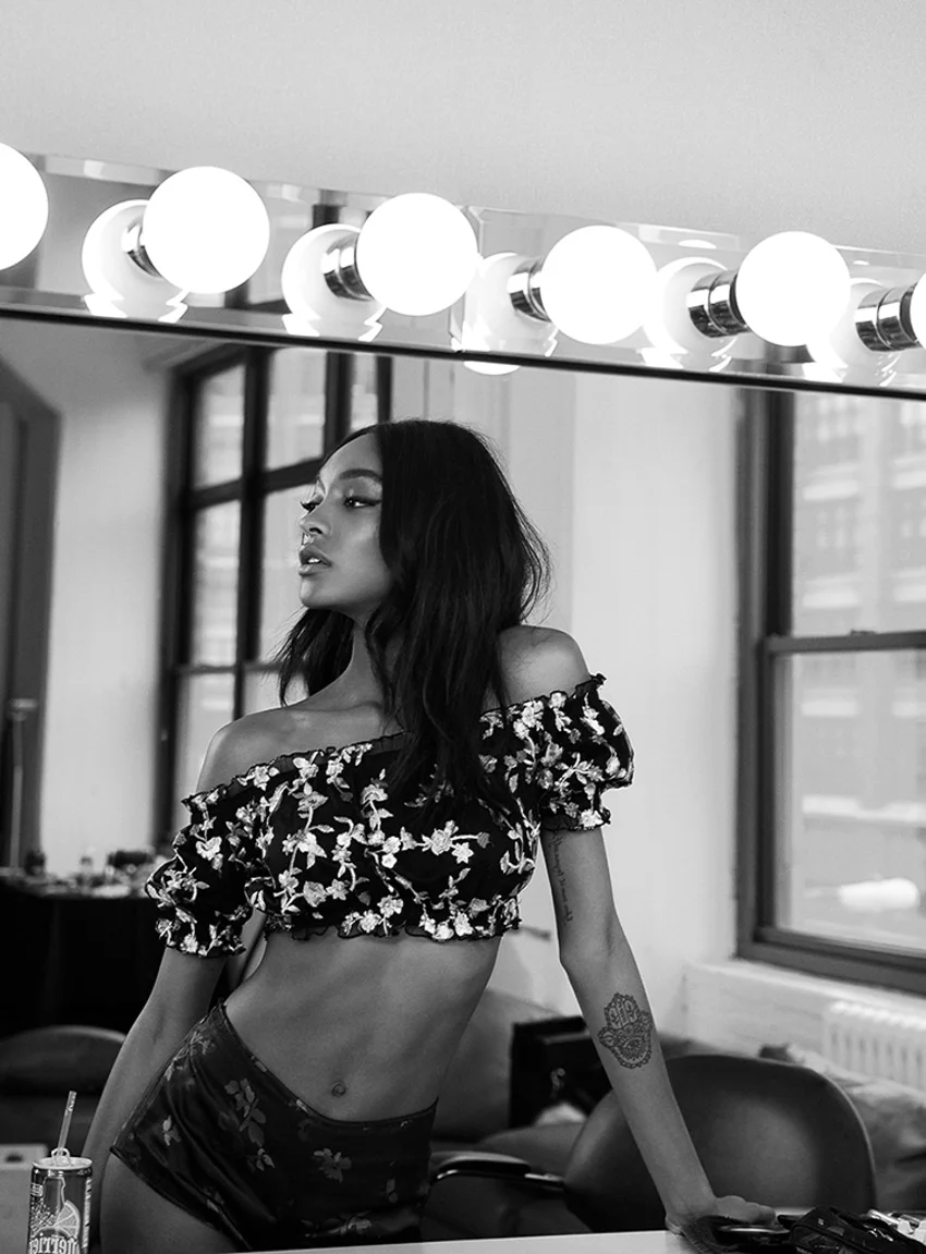 S-Moda-July-2017-Jourdan-Dunn-by-David-Roemer-7.jpg