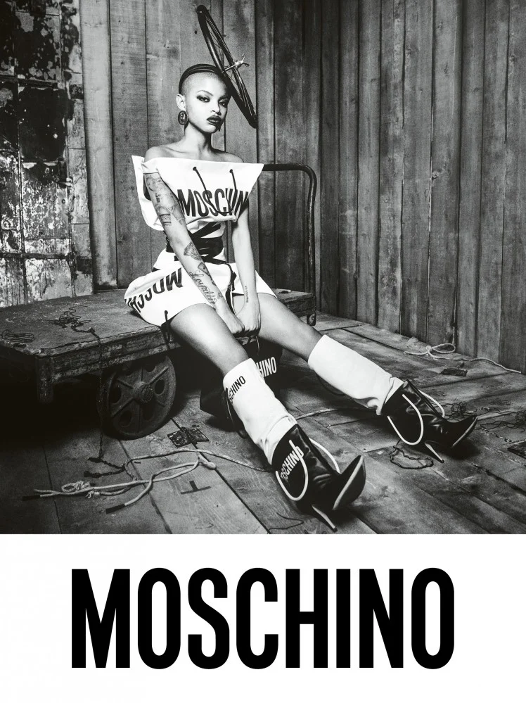 MOSCHINO_FW17-18_adv5-748x999.jpg