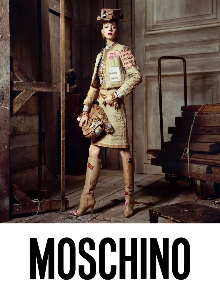 Moschino-D5dIF-748x999.jpeg
