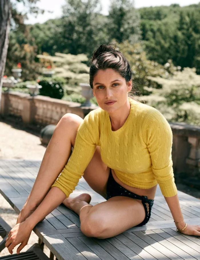 Elle France 30 Juin au 6 Juillet 2017-Laetitia-Casta- (6).jpg
