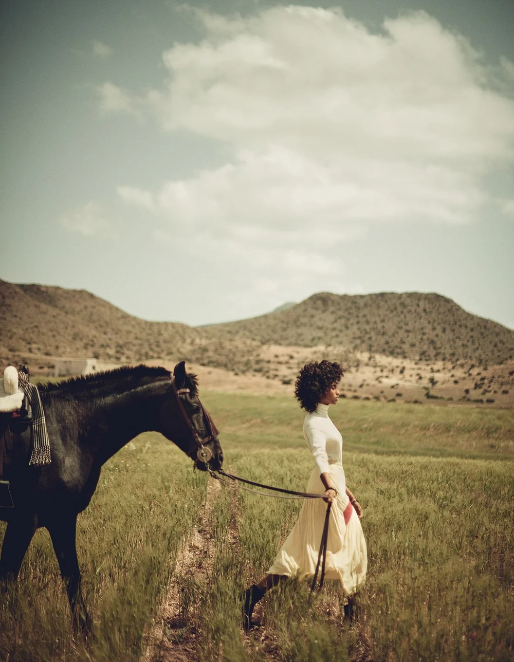 Vogue Spain July 2017 - 6.jpg