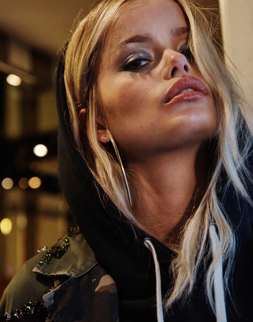 Factice-Magazine-Summer-2017-Frida-Aasen-by-Fumie-Hoppe-2.jpg