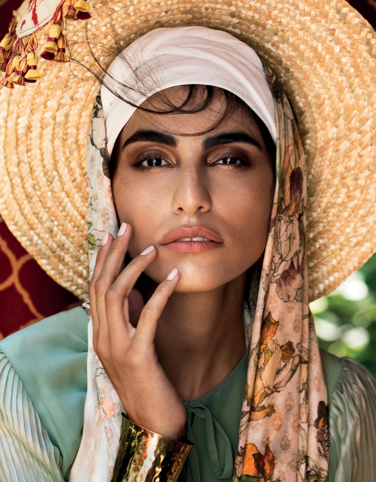 Vogue Arabia JulyAugust 2017 06.jpg