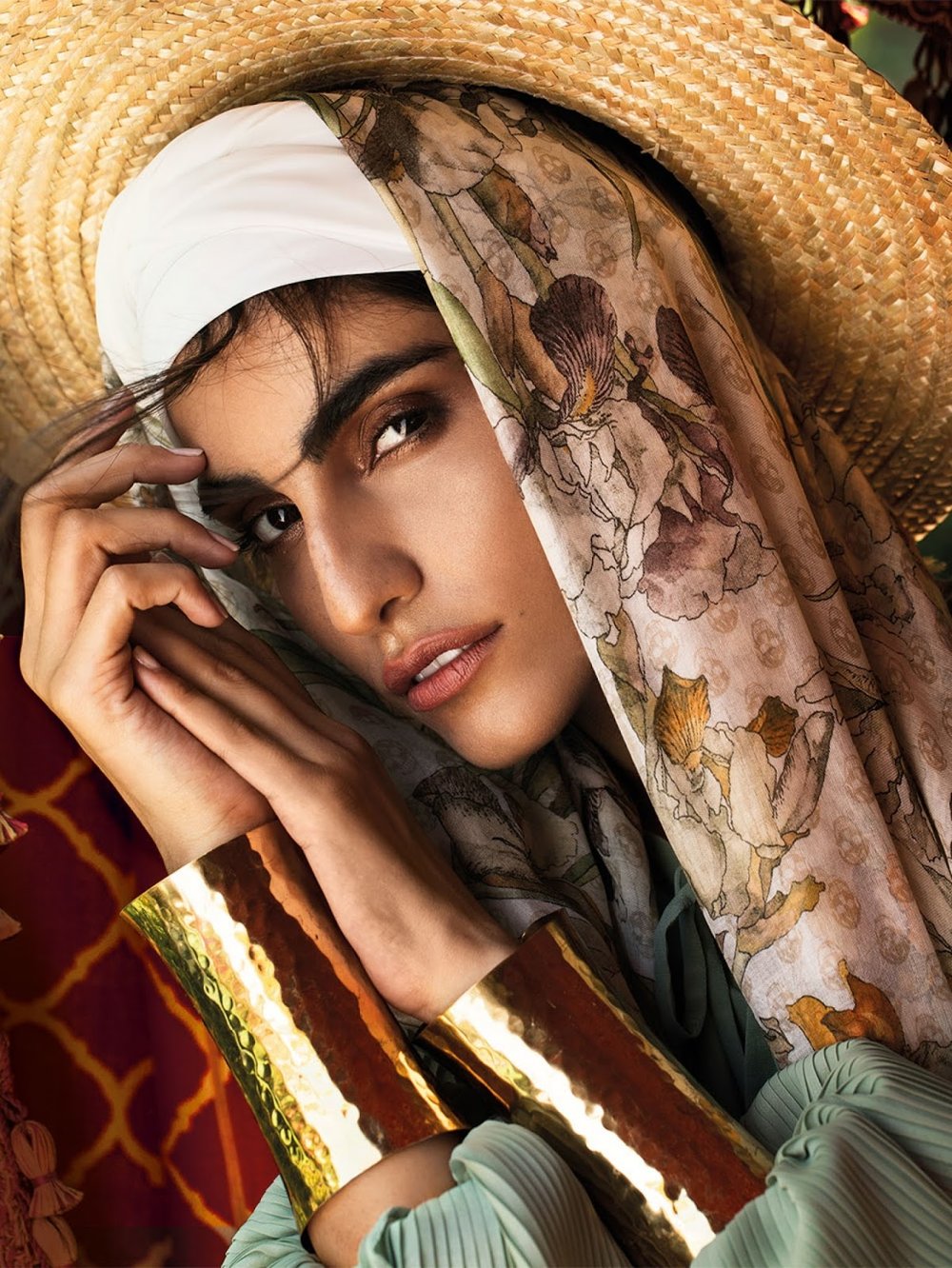 Vogue+Arabia+JulyAugust+2017+04.jpg