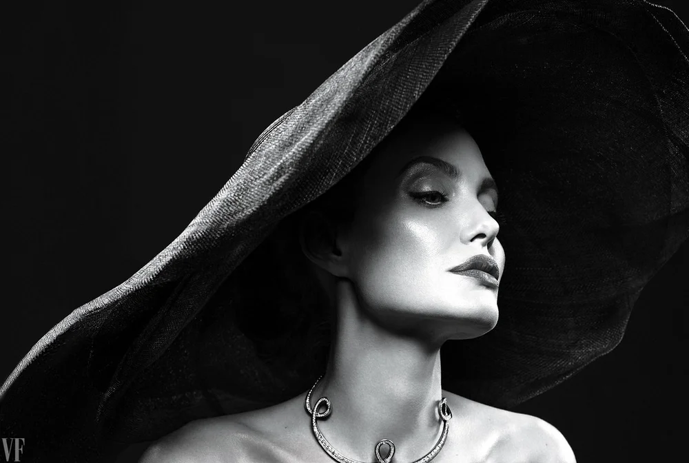 Angelia_Jolie_Vanity_Fair_September_2017_1.jpg