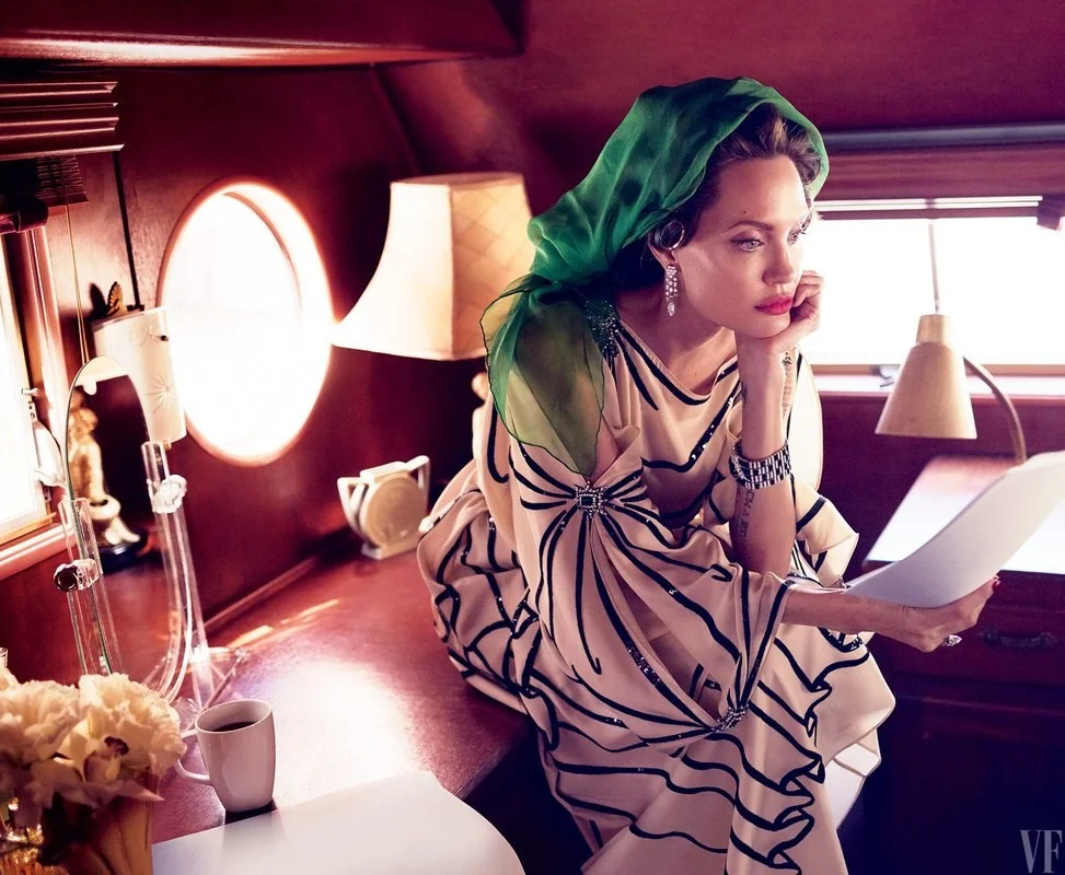 Angelia_Jolie_Vanity_Fair_September_2017_5.jpg