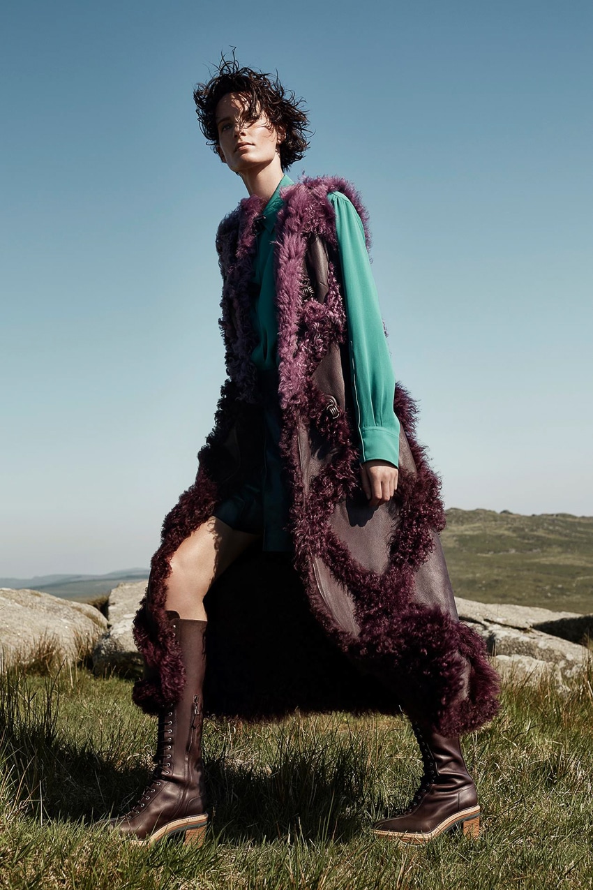 Harpers-Bazaar-UK-September-2017-Iris-Strubegger-by-Agata-Pospieszynska-1-2.jpg