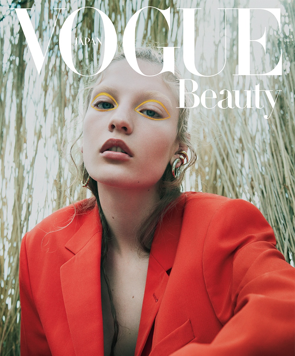 Vogue-Japan-October-2017-Agnes-Akerlund-by-Benjamin-Lennonx-1.jpg