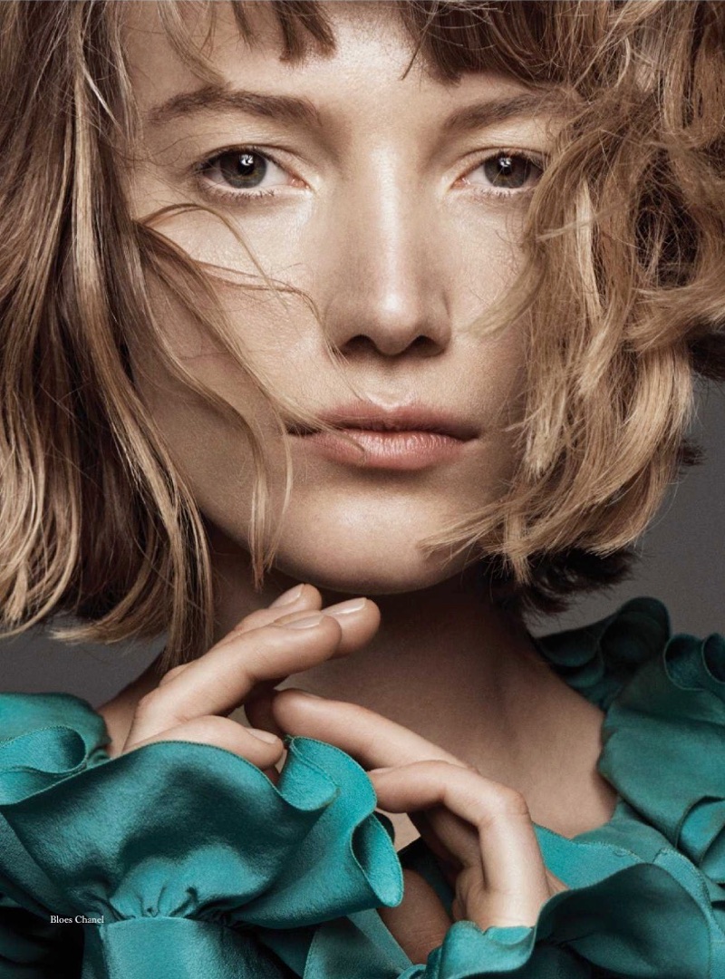 Lou-Schoof-Harpers-Bazaar-Netherlands-July-August-2017-Editorial03.jpg
