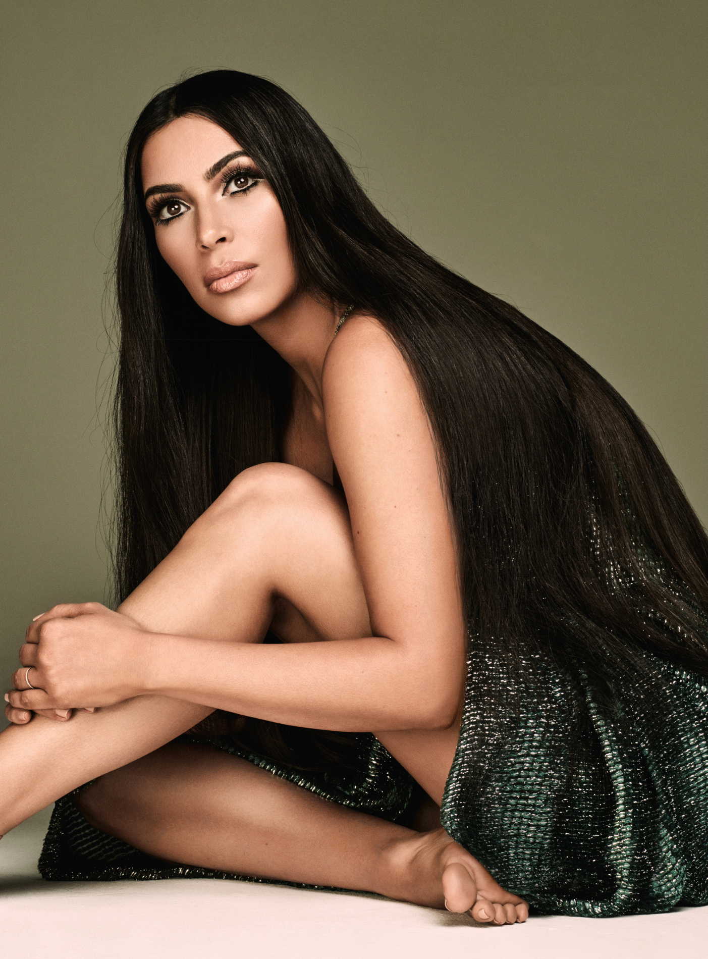 harpers-bazaar-arabia-september-2017-kim-kardashian-west-by-mariano-vivanco-00b.jpg