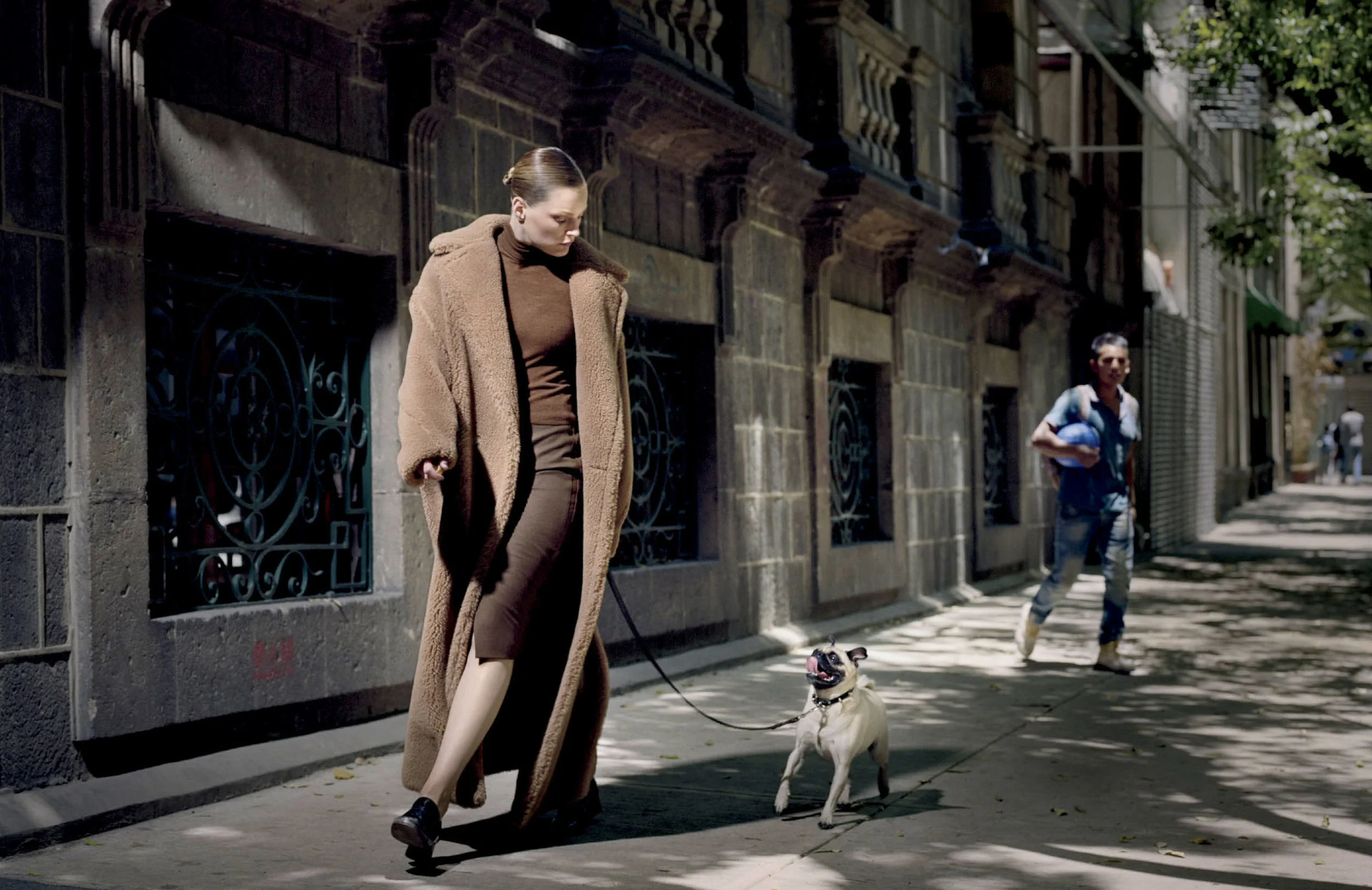 vogue-mexico-september-2017-guinevere-van-seenus-by-philip-lorca-dicorcia-04.jpg