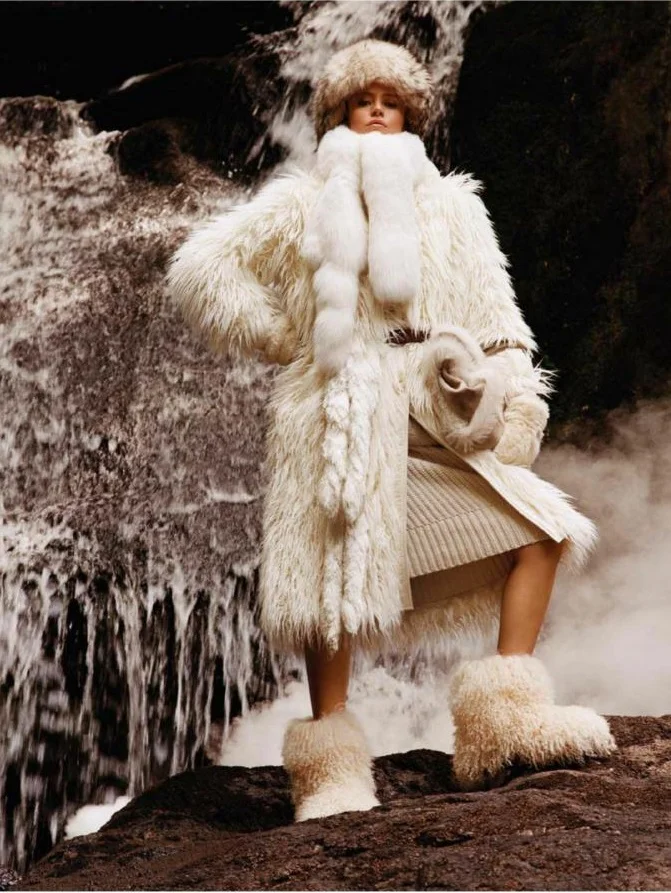 raquel-zimmermann+alasdair-mclellan-vogue-us-nov-2017- (2).jpg