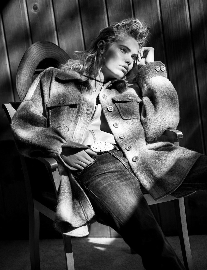 Vogue-Arabia-November-2017-Kirstin-Liljegren-Silja-Magg-4.jpg