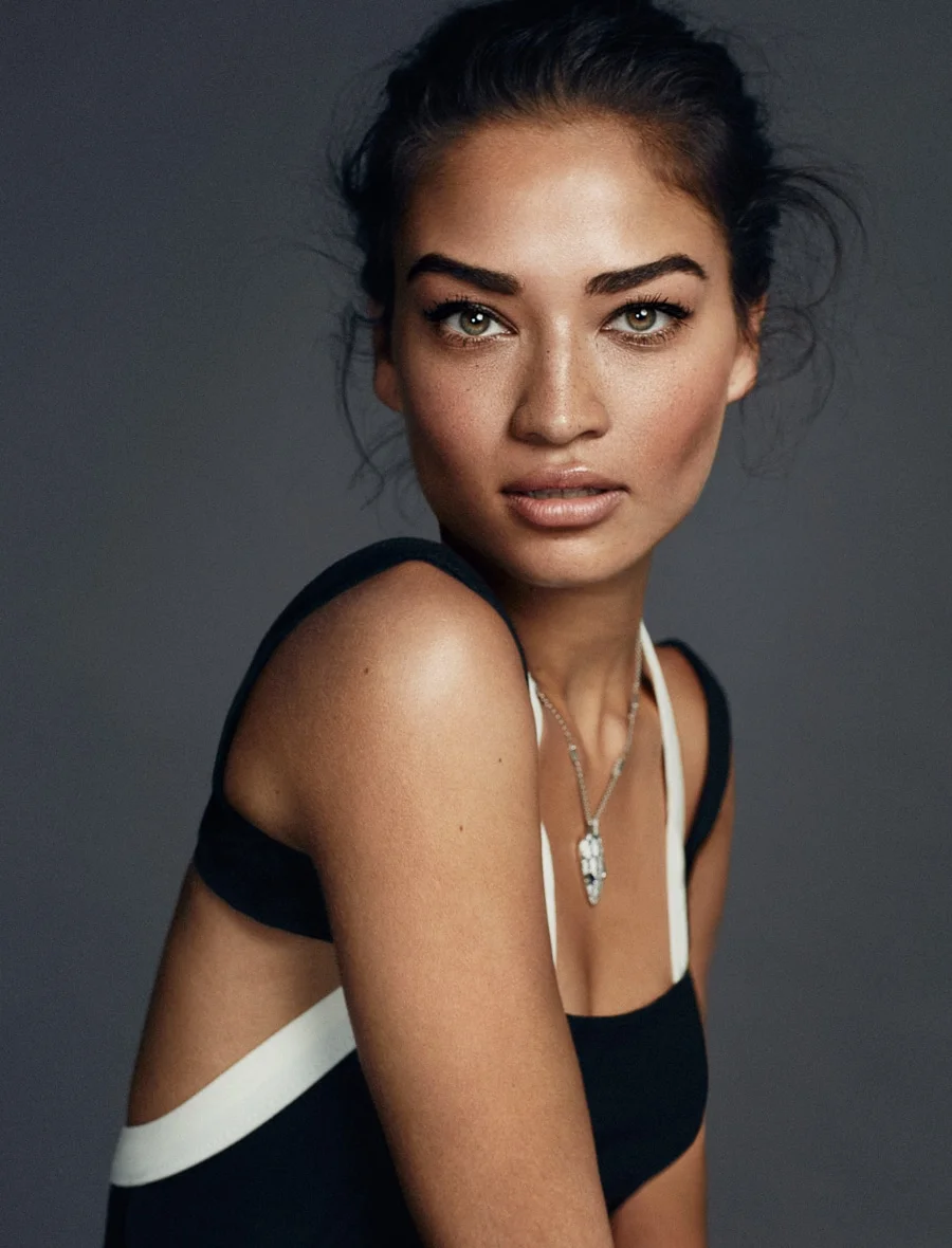 ELLE-Spain-November-2017-Shanina-Shaik-Xavi-Gordo-10.jpg