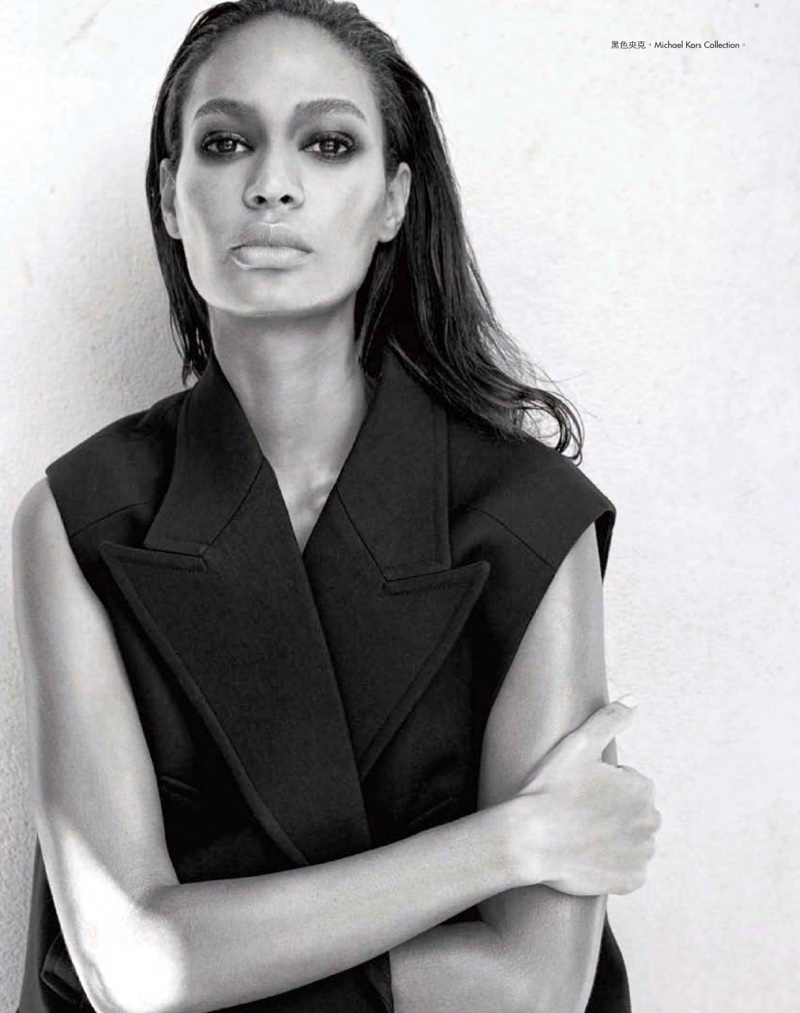 Joan-Smalls-Model05.jpg