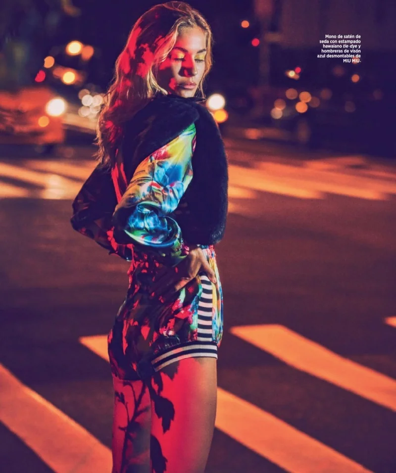 Nadja-Bender-Model09.jpg
