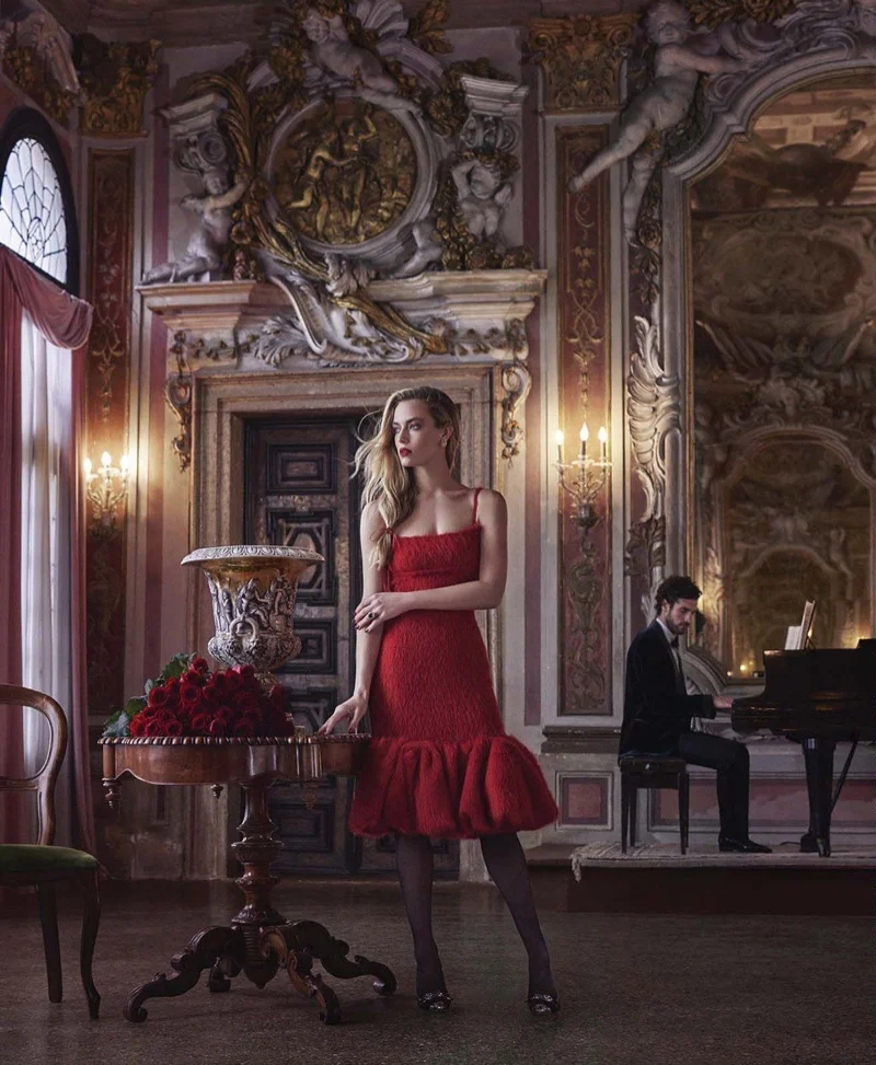 Hannah-Ferguson-Red-Fashion-Editorial06.jpg