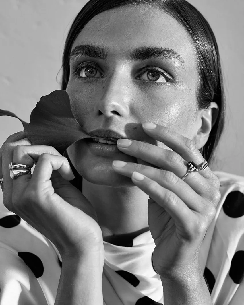 UNCONDITIONAL-Magazine-Issue-6-Andreea-Diaconu-Alexandra-Nataf-1-2.jpg