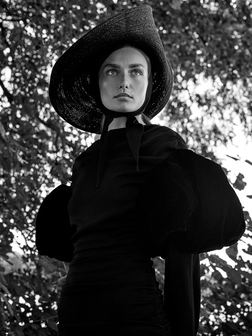 UNCONDITIONAL-Magazine-Issue-6-Andreea-Diaconu-Alexandra-Nataf-2.jpg