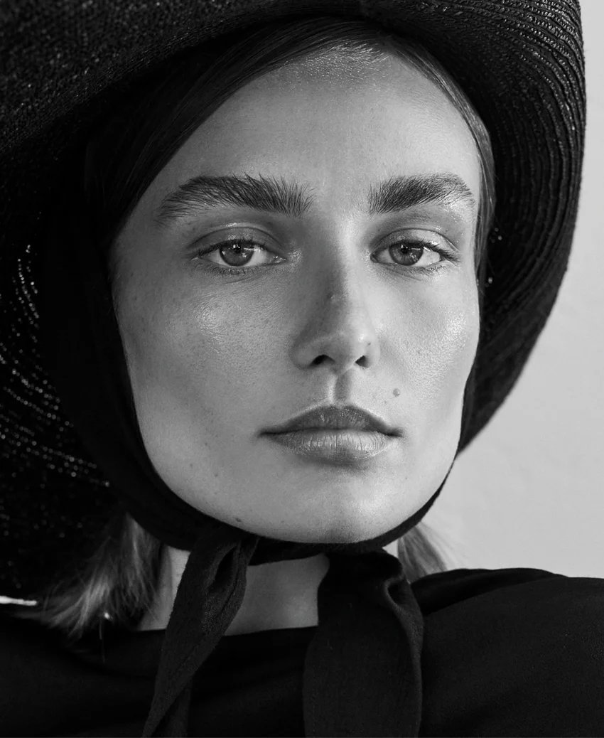UNCONDITIONAL-Magazine-Issue-6-Andreea-Diaconu-Alexandra-Nataf-6.jpg
