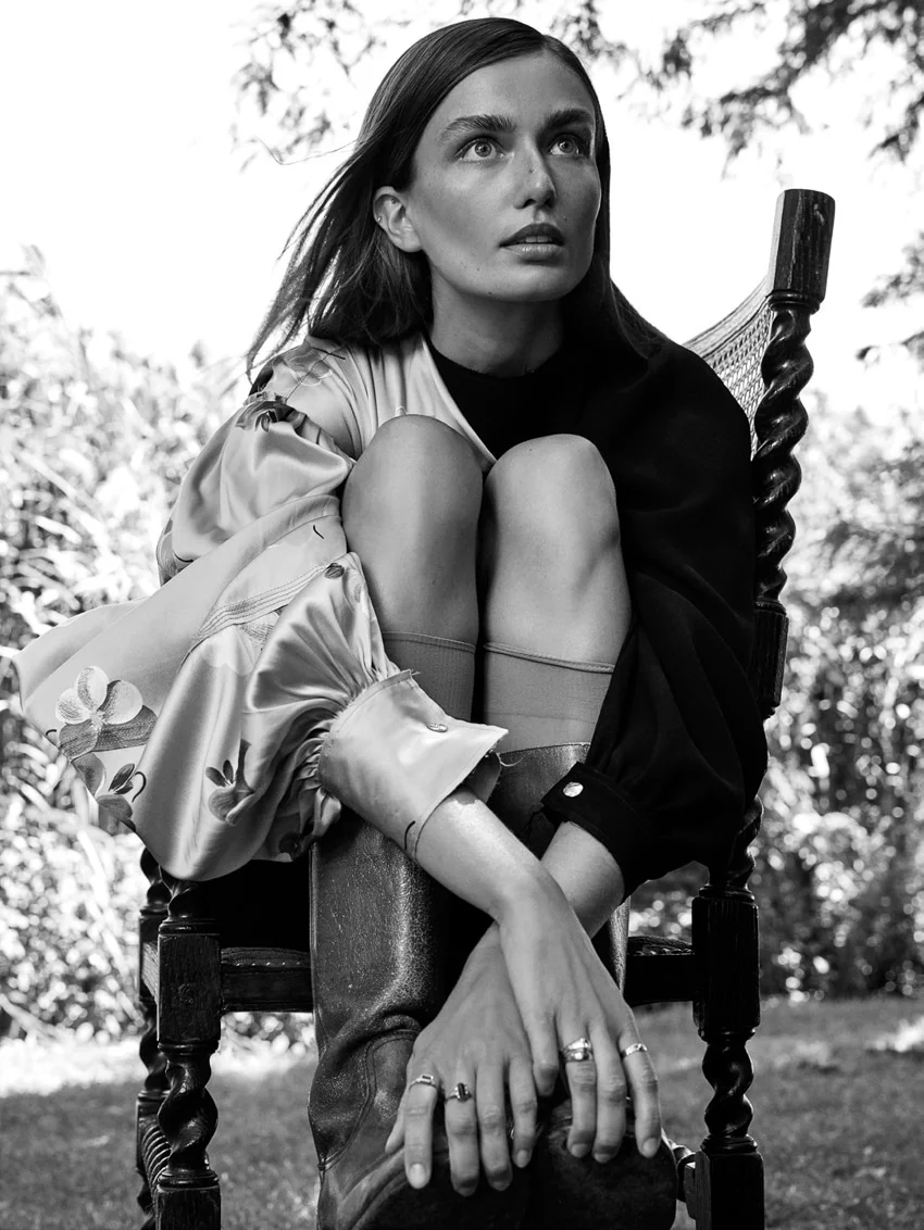 UNCONDITIONAL-Magazine-Issue-6-Andreea-Diaconu-Alexandra-Nataf-8.jpg