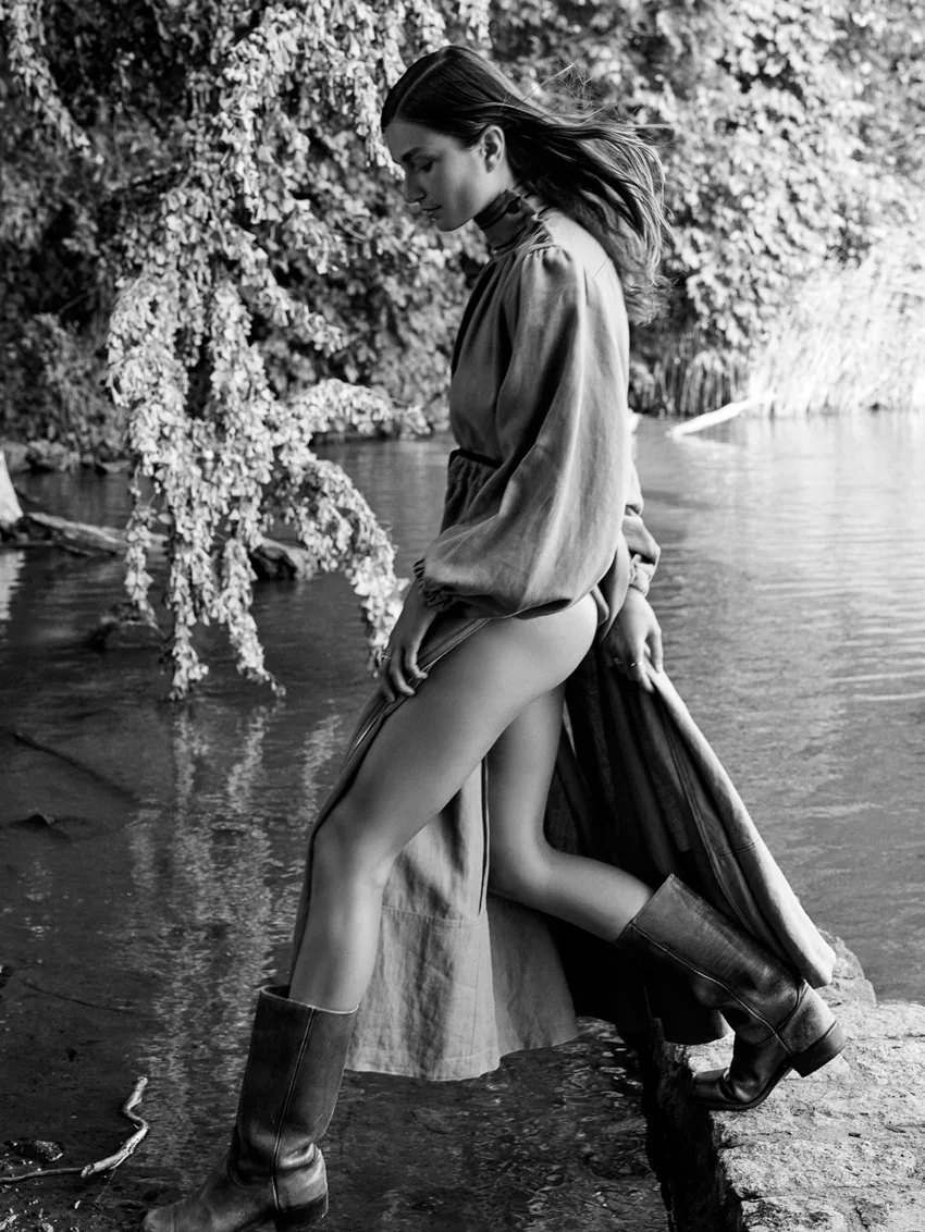 UNCONDITIONAL-Magazine-Issue-6-Andreea-Diaconu-Alexandra-Nataf-13.jpg