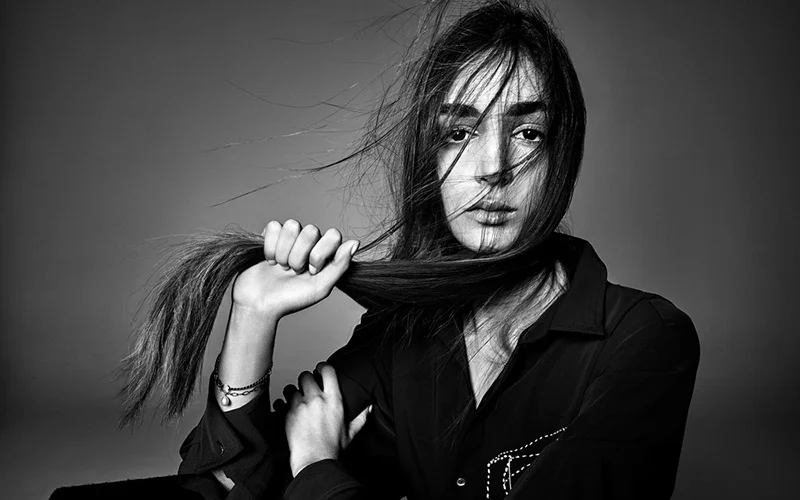 Meet-Nora-Attal-the-model-of-Moroccan-origin-on-the-cover-of-British-Vogue.jpg