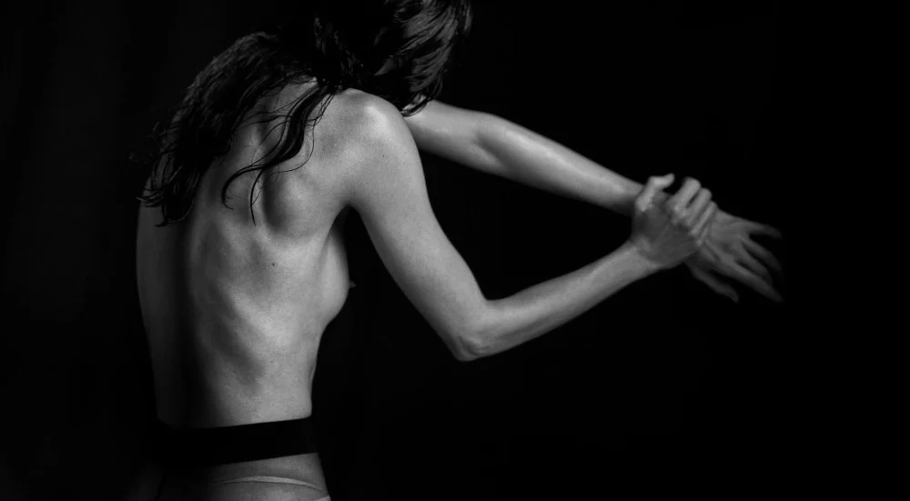 mariacarla-boscono-peter-lindbergh-l'express-dix- (1).jpg