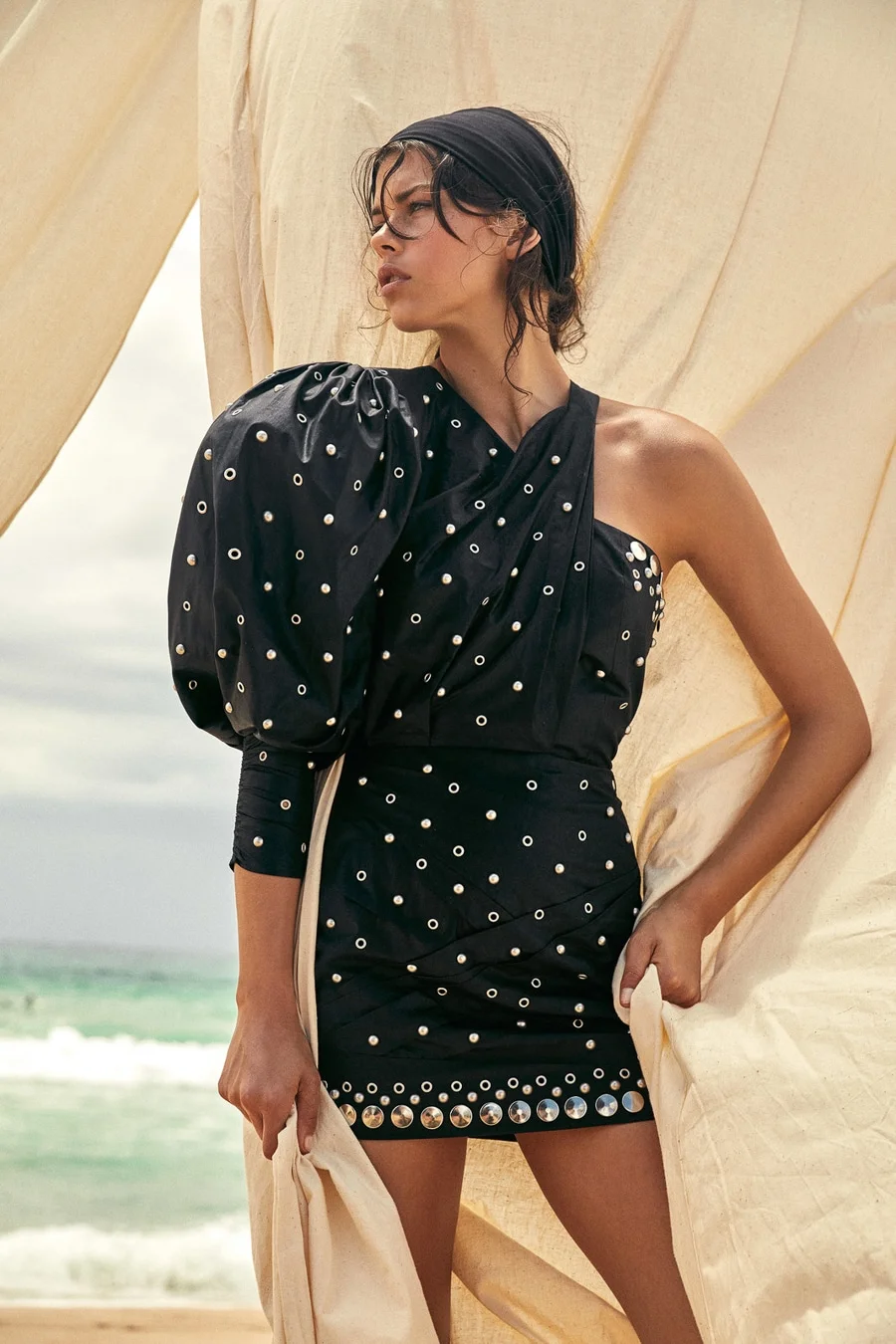 Harpers-Bazaar-Australia-March-2018-Georgia-Fowler-Victoria-Lee-Darren-McDonald-4.jpg