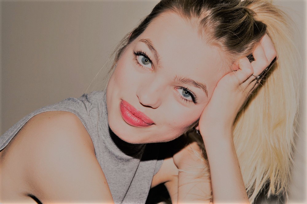 Slider_1_-_Daphne_Groeneveld__Model.jpg