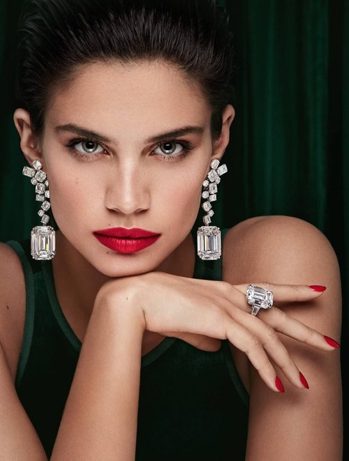 Graff's New High Jewellery Collection is an Ode to Precious Colour -  Financial Times - Partner Content by Graff Diamonds