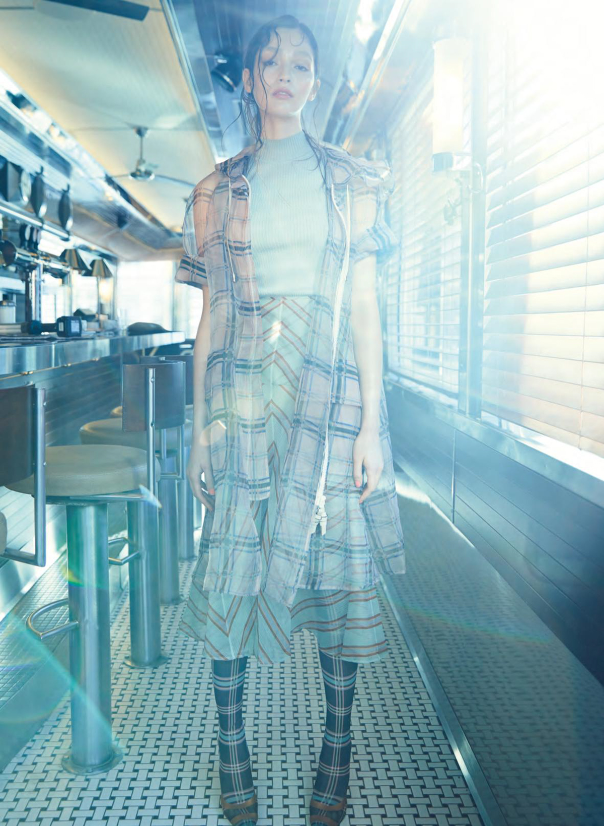 Vita-Mir-Max-Abadian-Elle-Canada-April-2018- (10).jpg