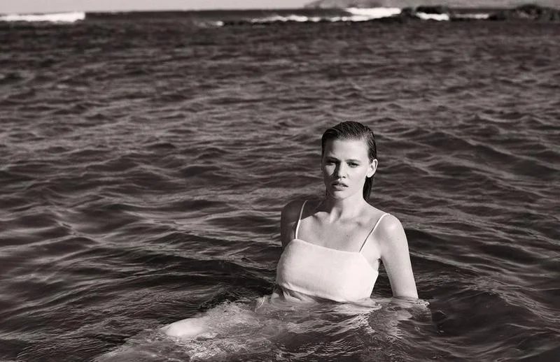 Lara-Stone-Bjorn-Iooss-vogue-spain- (10).jpg