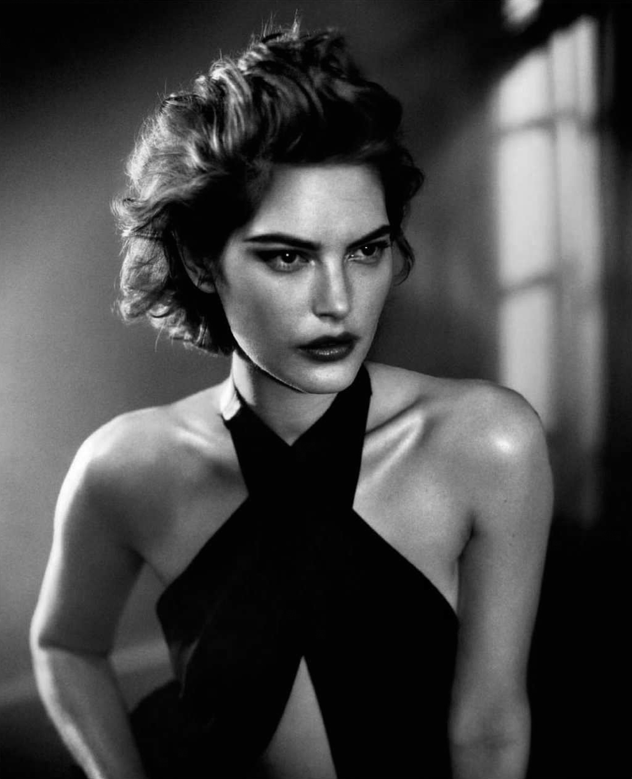 Catherine McNeil Seduces In 'Cisne Negro' Lensed By Vincent Peters For
