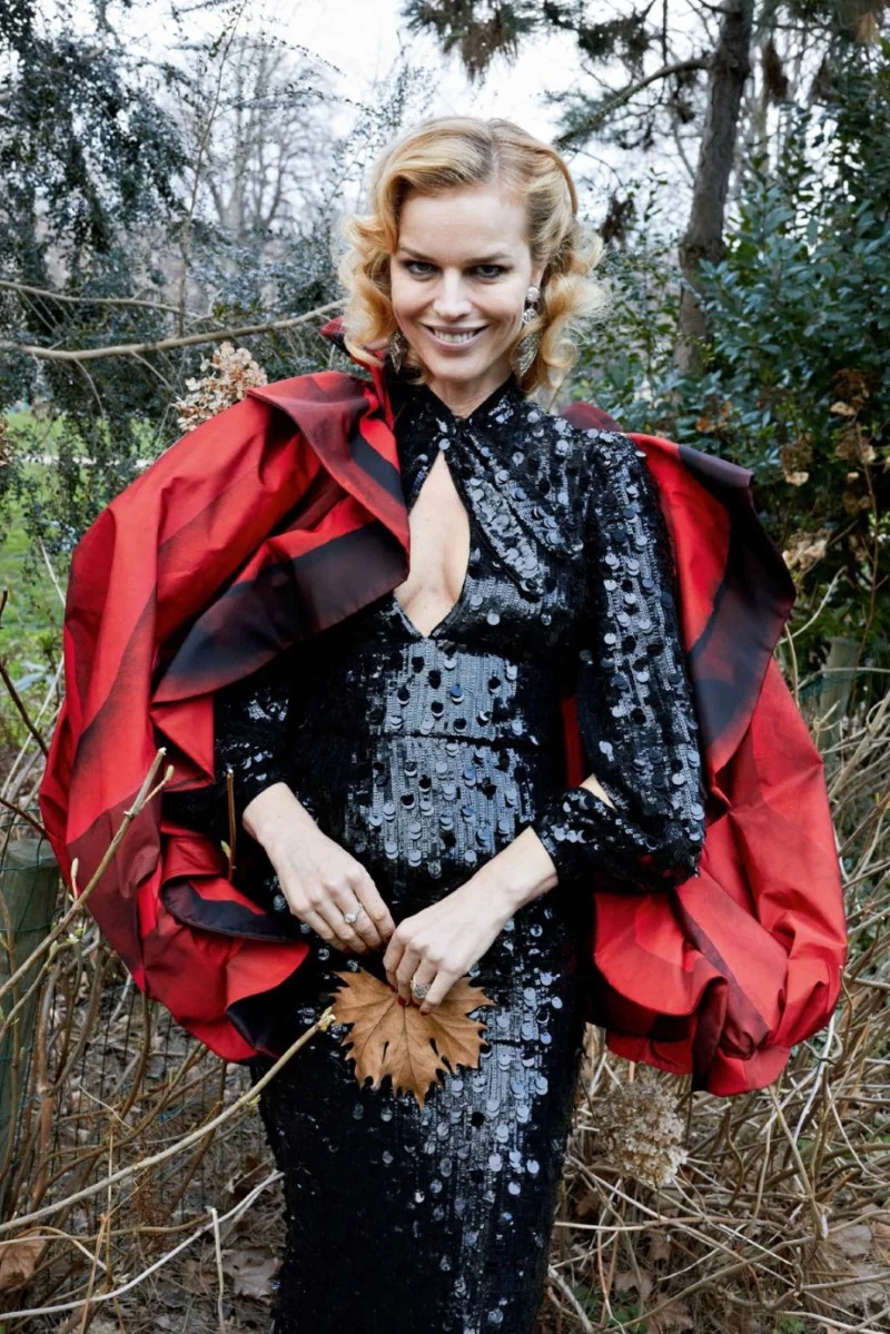 Eva Herzigova by Juergen Teller for Vogue Paris May 2018  (4).jpg