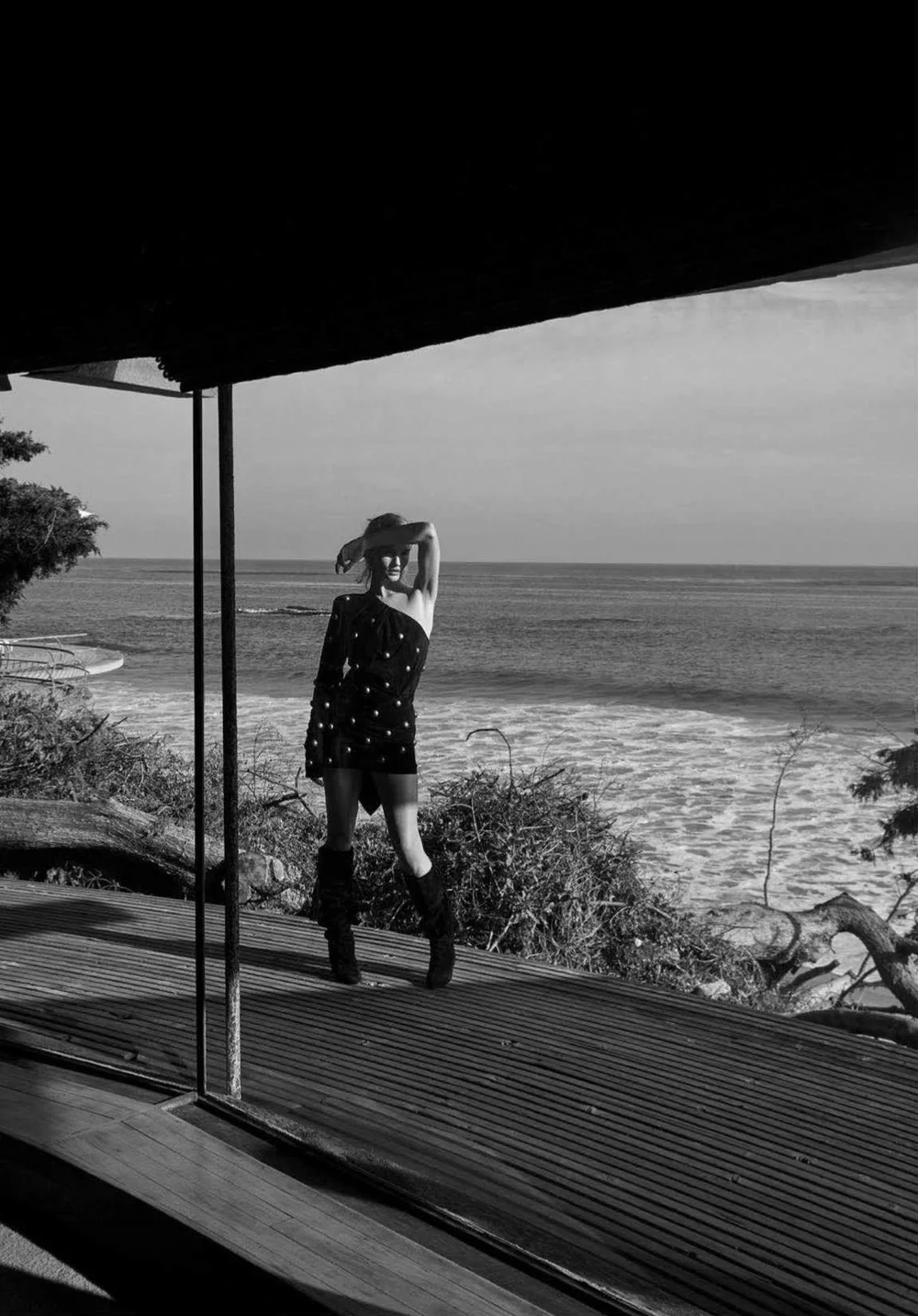 Rosie Huntington Whiteley Harper's Bazaar Australia June-July 2018 (1).jpg