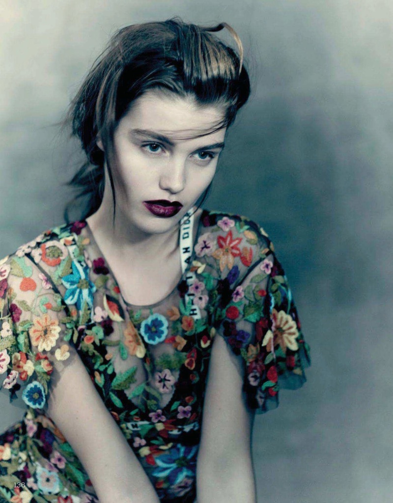 Luna-Bijl-Vogue-Hu-Ge-Vogue China (1).jpg