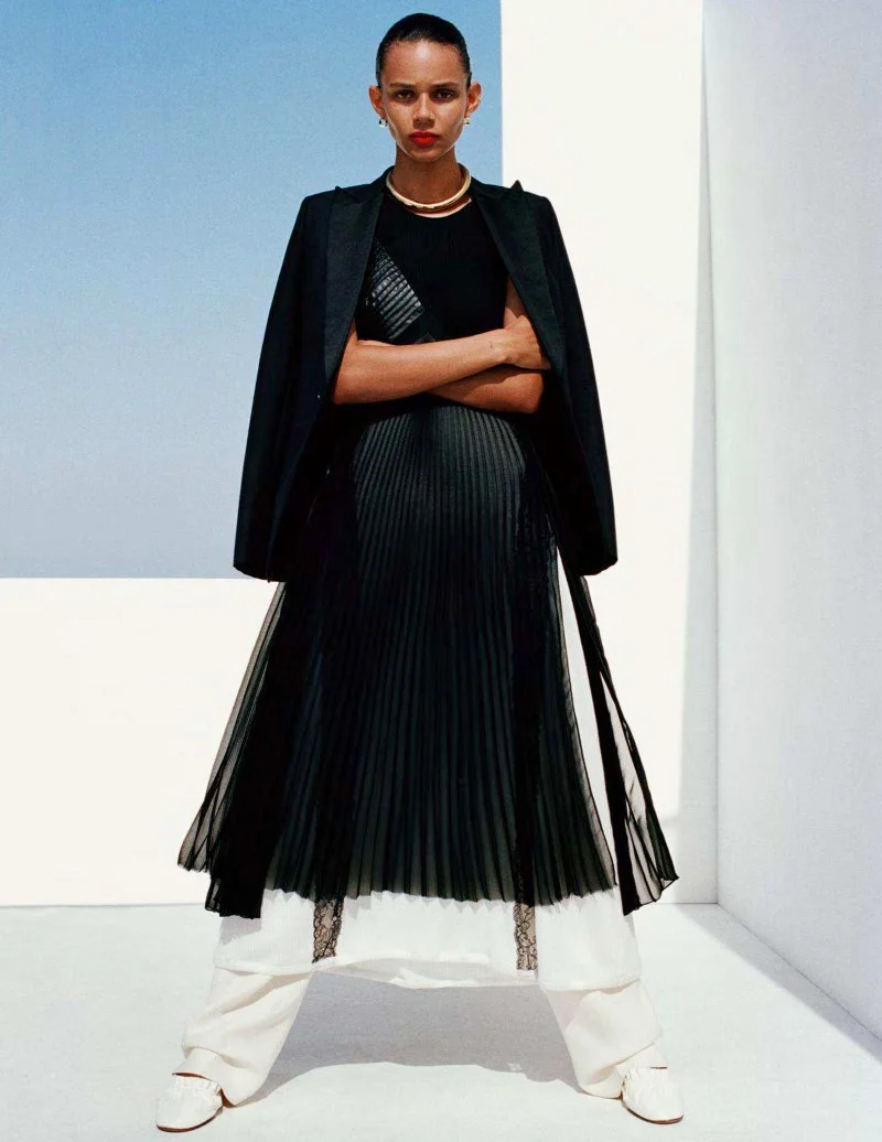Binx-Walton-Dan-Martensen-Vogue-UK-July-2018 (9).jpg