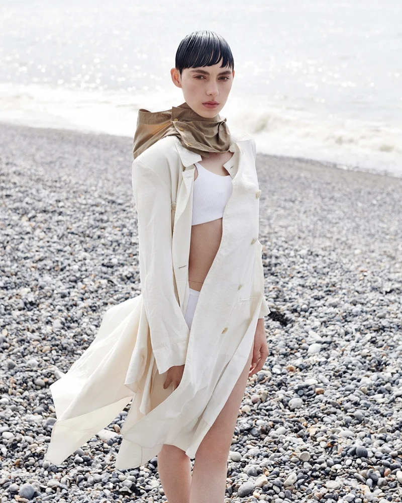 Neutral-Fashion-Editorial-Vogue-Portugal13.jpg