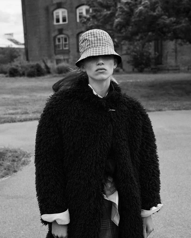 Rebecca Leigh Longendyke by Amit for Vogue Italia July 2018 (3).jpg
