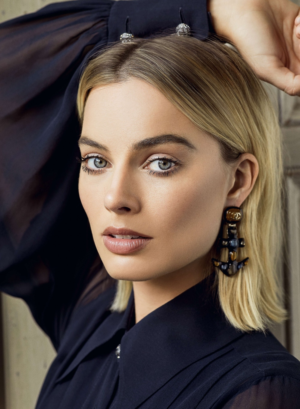 Margot-Robbie-Evening-Standard-Magazine-Max-Papendieck-2.jpg