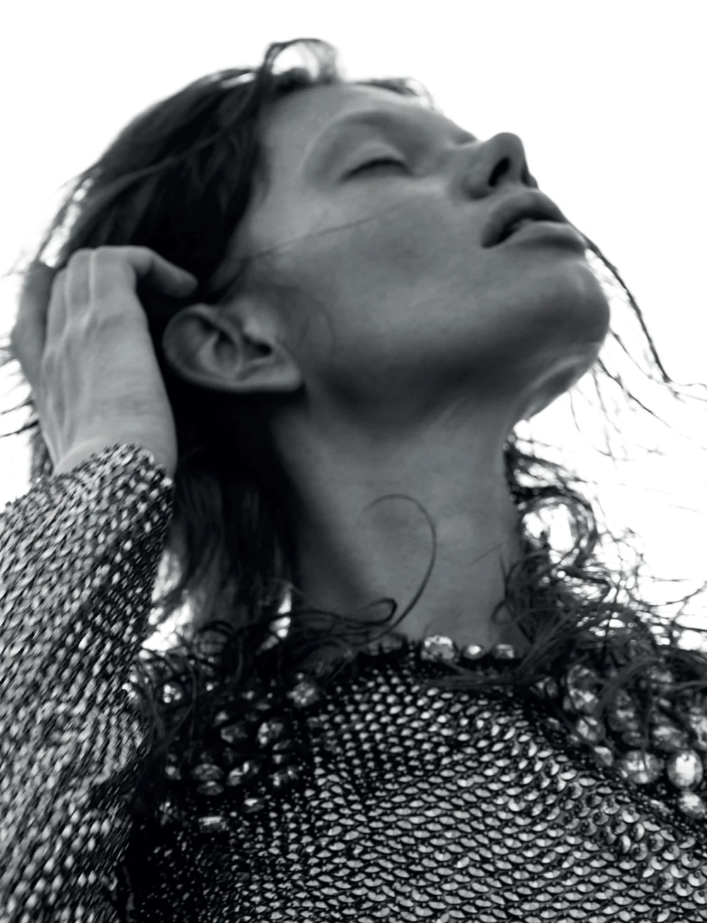 Vogue-Portugal-Nika-Rusakova-Filip-Koludrovic-8.jpg