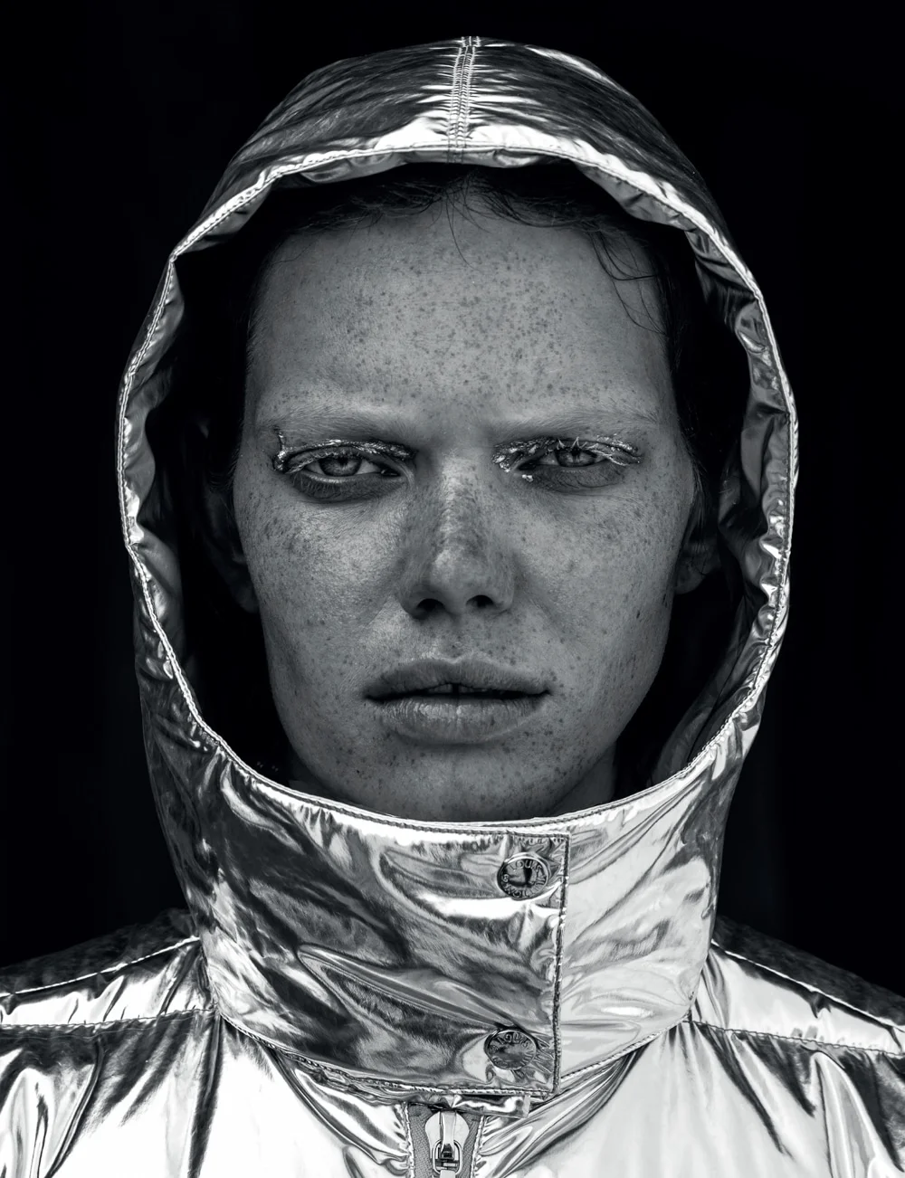 Vogue-Portugal-Nika-Rusakova-Filip-Koludrovic-11.jpg