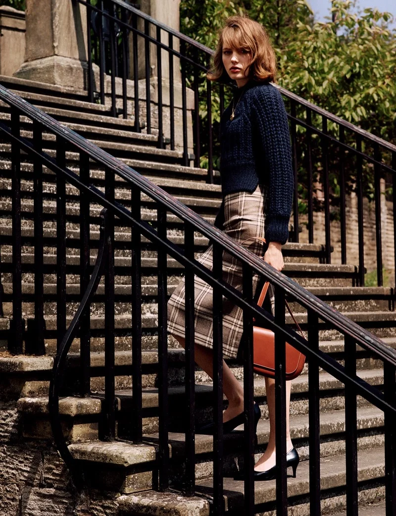 Fran Summers by Alasdair McLellan for Vogue UK Aug 2018 (1).jpg