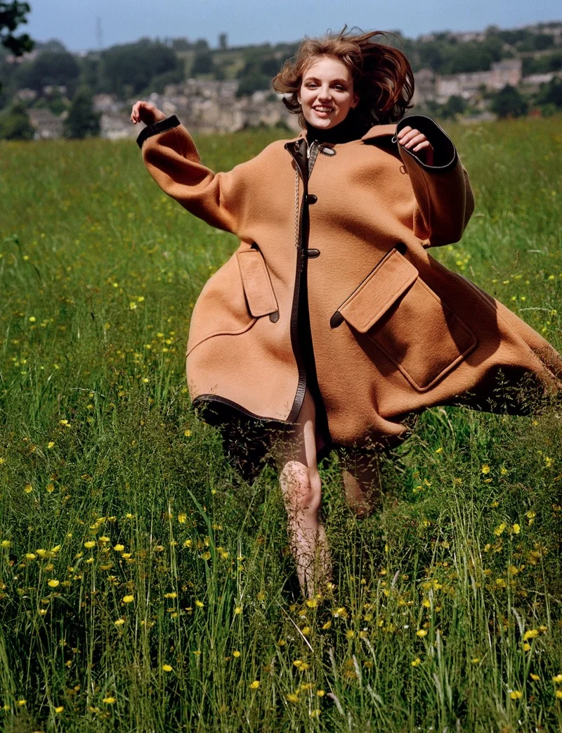 Fran Summers by Alasdair McLellan for Vogue UK Aug 2018 (6).jpg