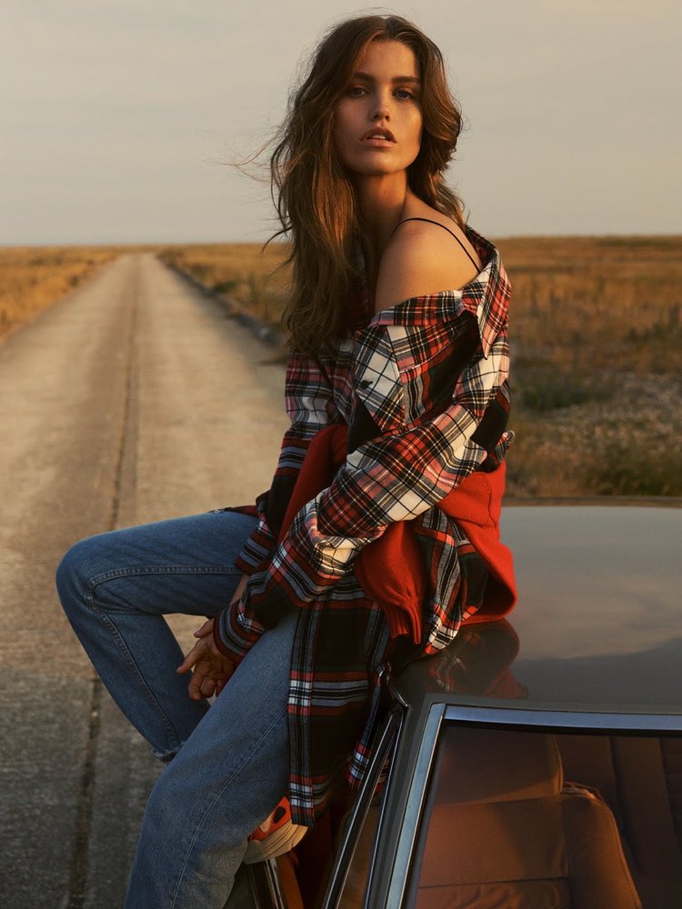 Rory Payne Eyes Luna Bijl In A 'Square Roots' Grunge Fusion For Porter ...