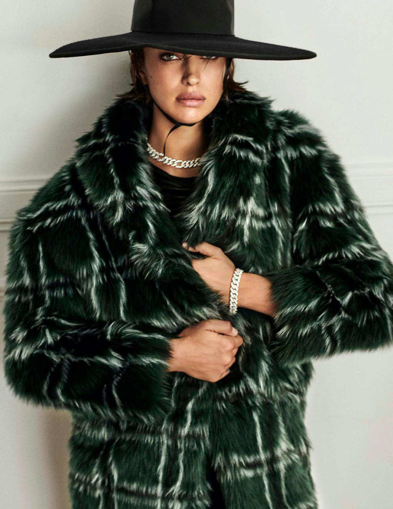 Irina Shayk by Giampaolo Sgura for Vogue Spain Sept 2018 (14).jpg