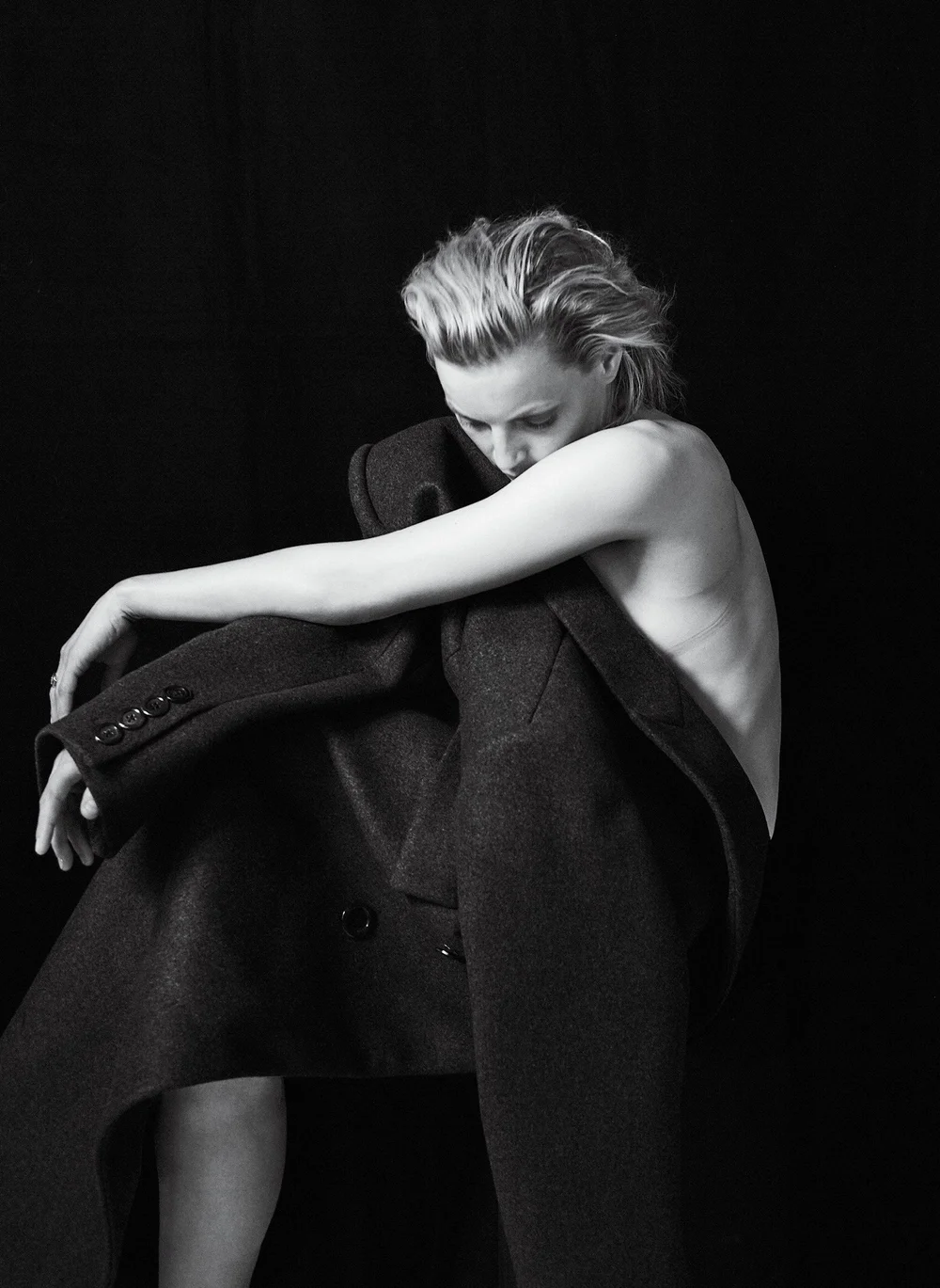 VM Guinevere van Seenus by Chris Colls-r.jpg